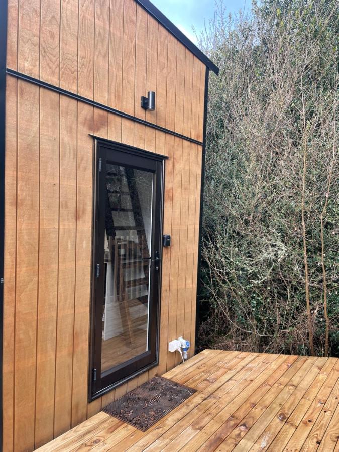 Tiny House In The Bush - A Minute From Town Centre Ruapehu Unique Stays Raetihi Esterno foto